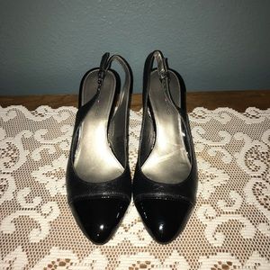 Bandolino Nekesh Slingback